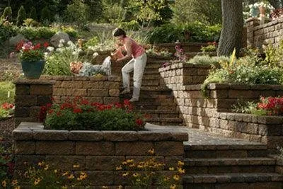 Professional garden landscaping in Burnsville, MN by Patio Town