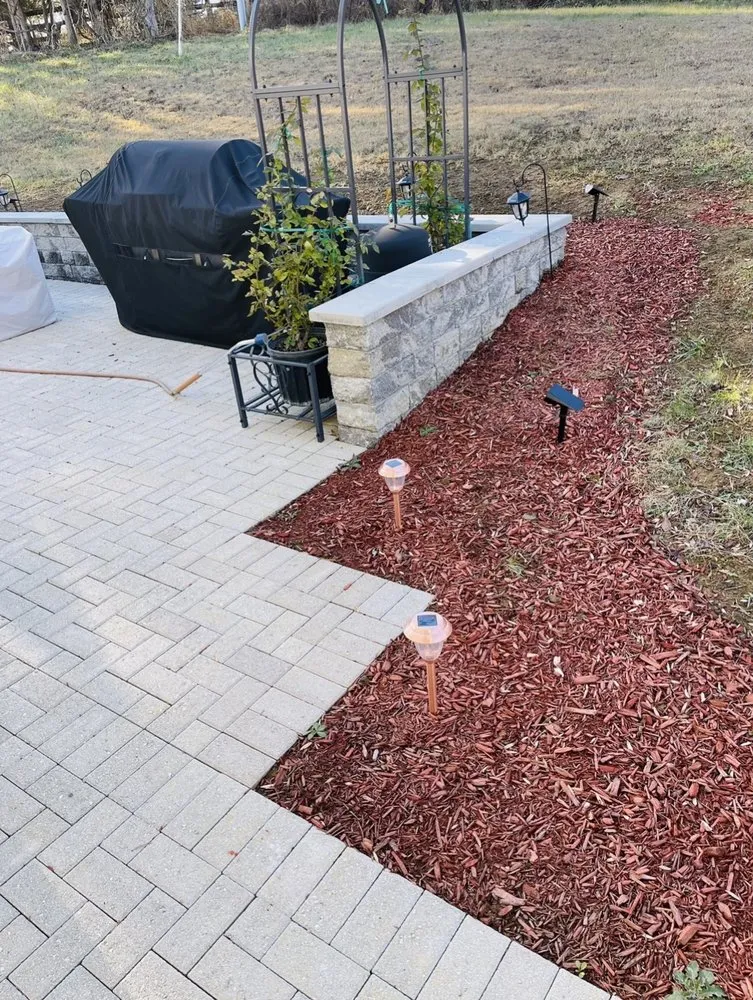 Top-rated yard maintenance in Woodbridge, VA - Patios and Gardens Design & Build