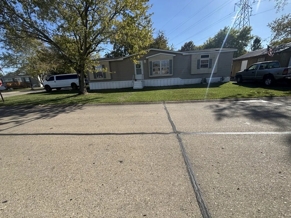 Reliable yard cleanup service in Covington, KY by Patito Juan Lawn Care