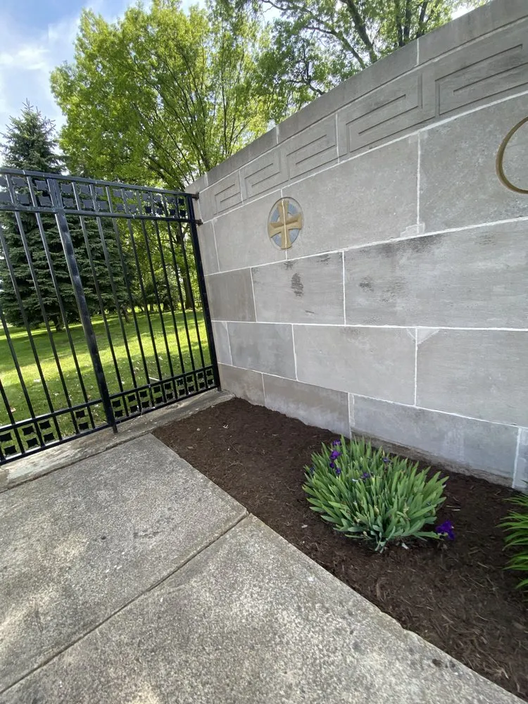 Professional yard maintenance in Chagrin Falls, OH - Patitucci Landscape Services