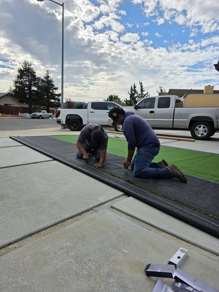 Expert yard maintenance for year-round maintenance across King City, CA - Patricio