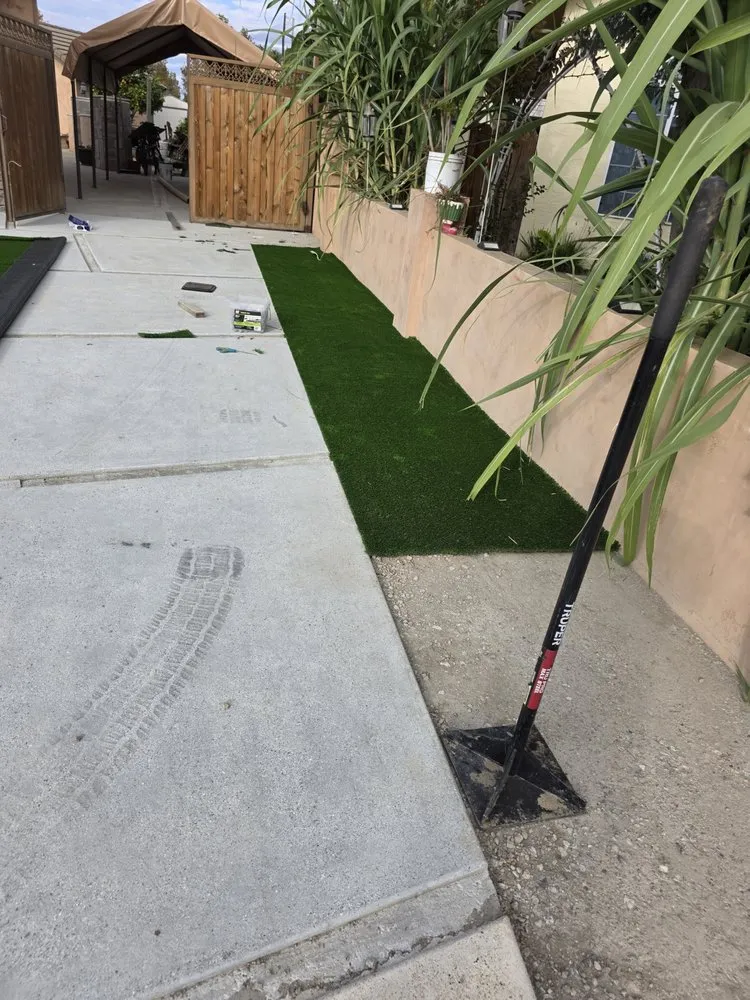 Local lawn care service in King City, CA by Patricio