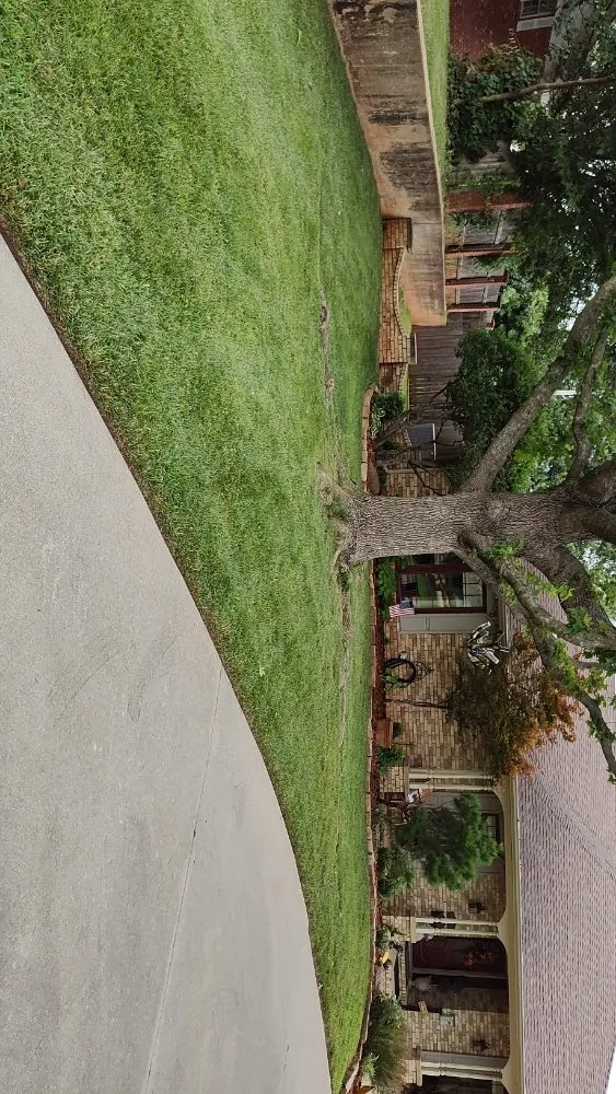 Custom landscape design in Duncan, OK - Patrik's Yard Care