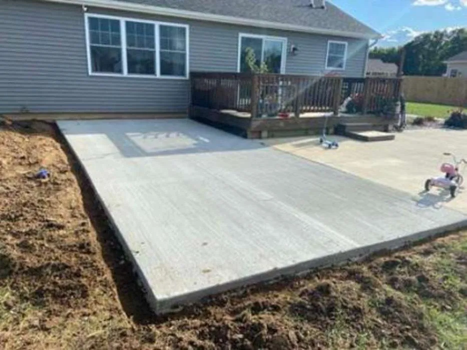 Expert outdoor landscaping for year-round maintenance across Farmington Hills, MI - Patriot Concrete Customs & Lawns