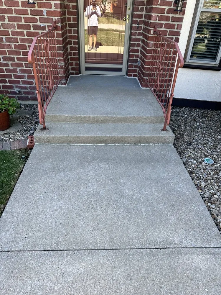 Trusted lawn care service near you in Grain Valley, MO by Patriot Home Works