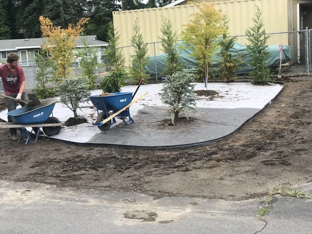 Custom garden landscaping in Spanaway, WA by Patriot Landscaping