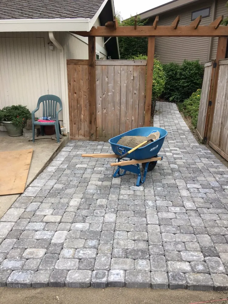 Local yard cleanup service in Spanaway, WA - Patriot Landscaping