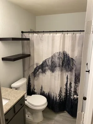 Patriot Lawn & Handyman Services Logo