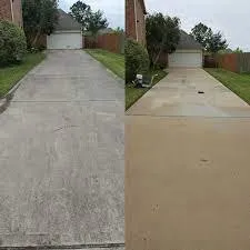 Professional lawn care service for homes in Dickinson, TX by Patriot Lawn And Landscaping