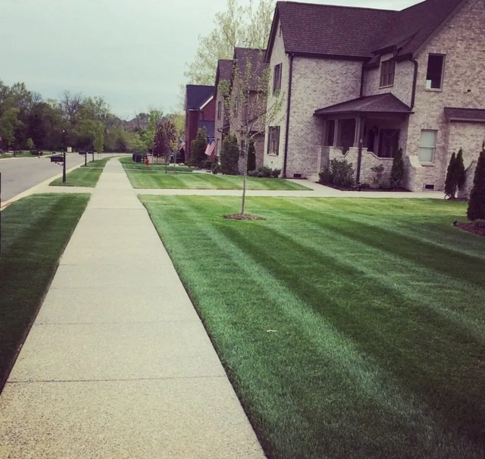 Custom lawn mowing service in Spring Hill, TN - Patriot Lawn Care LLC