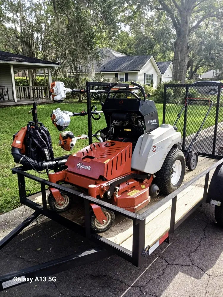 Trusted yard cleanup service in Jacksonville, FL - Patriot Lawn Care Services