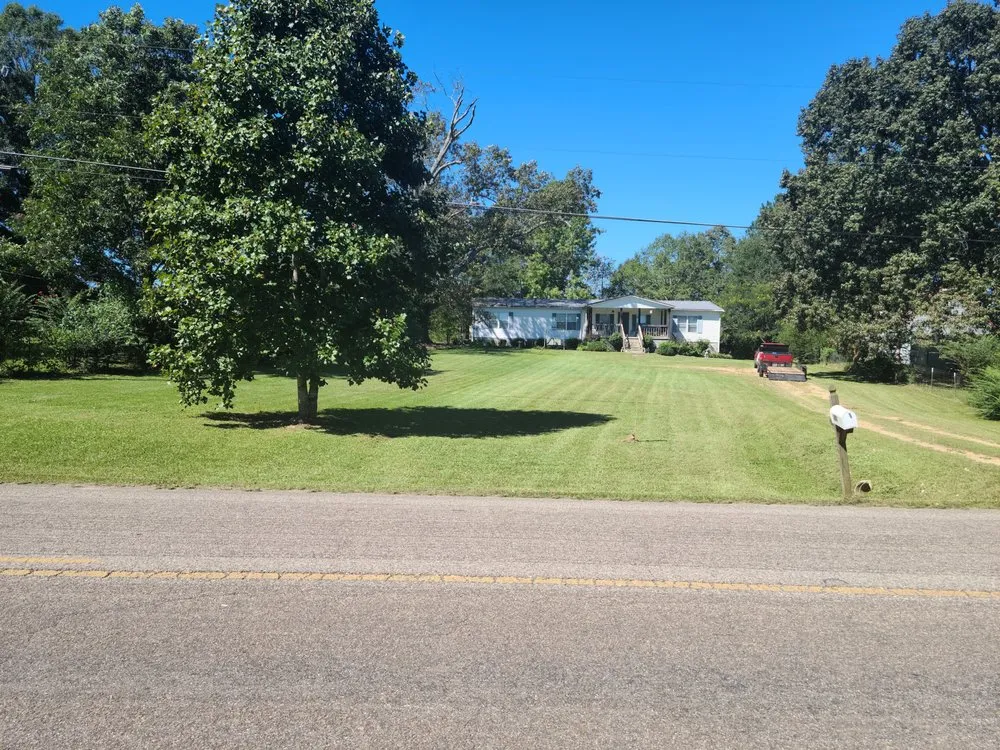 Local residential landscaping experts serving Ohatchee, AL - Patriot Lawn Maintenance