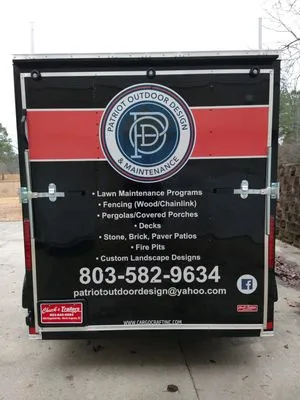 Patriot Outdoor Design & Maintenance Logo