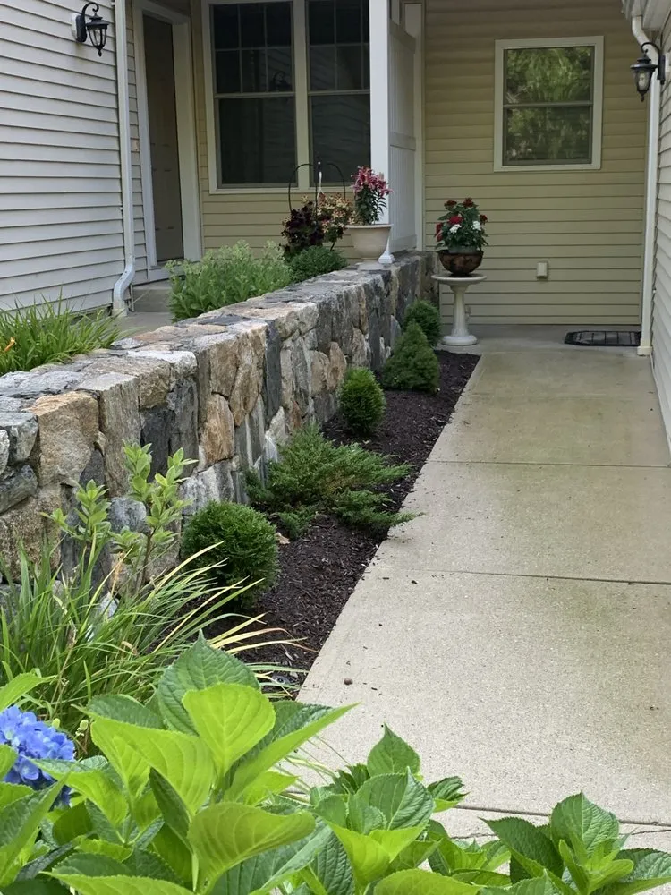 Expert outdoor landscaping experts serving Cheshire, CT - Patriots Landscapers