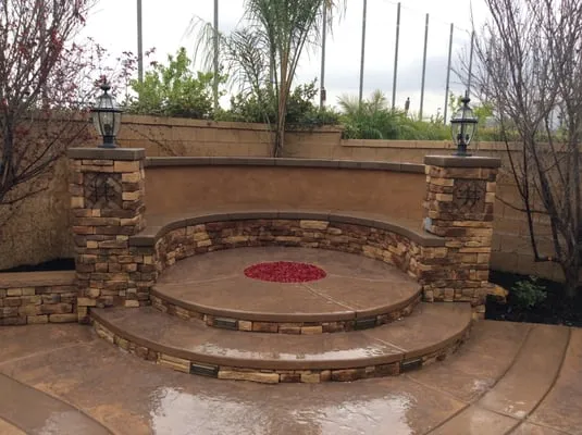 Patron Construction Logo