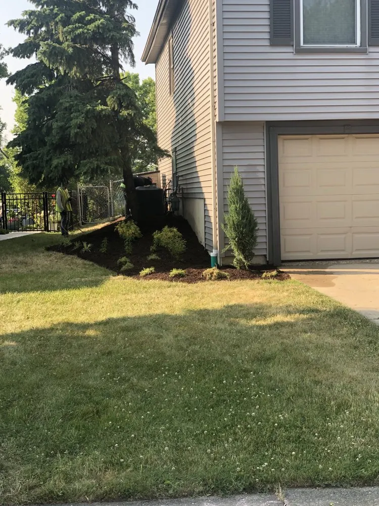 Top-rated lawn mowing service in Palatine, IL - Pat's Custom Lawn Care and Snow Removal Services