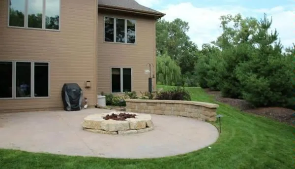 Expert garden landscaping for outdoor upgrades across Omaha, NE - Pat's Irish Green Lawn & Landscape