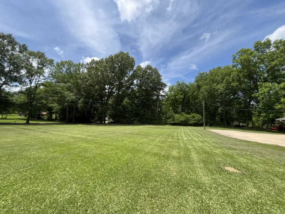 Reliable landscape design in Natchez, MS - Pat's Lawn Care & Landscaping