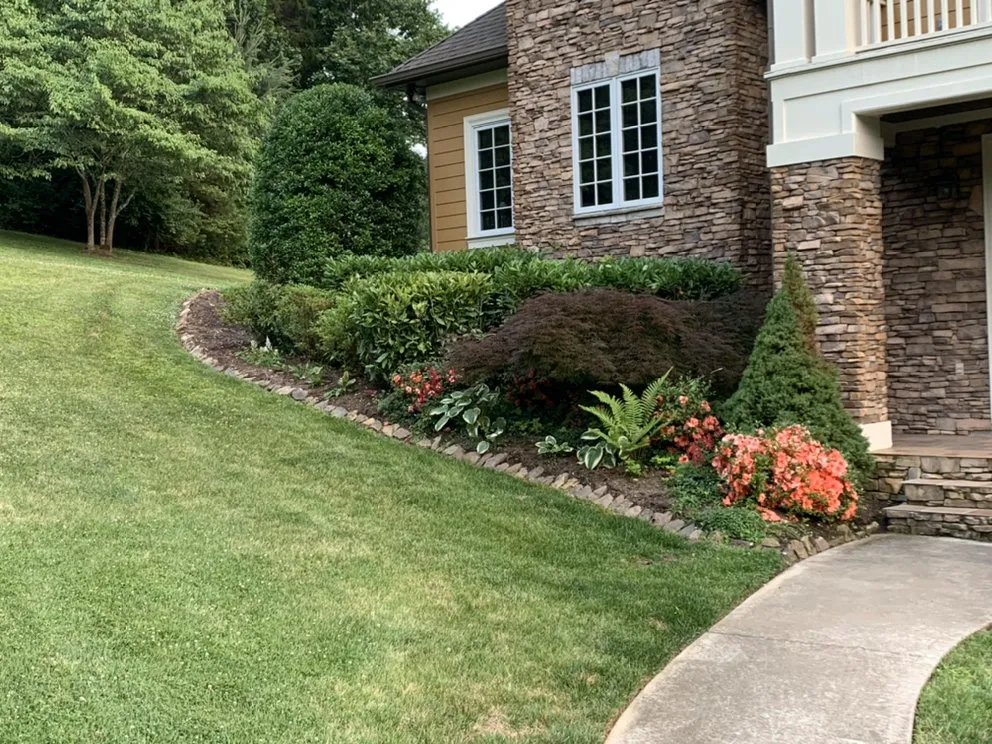 Trusted landscaping services experts serving Knoxville, TN - Patton's Landscaping