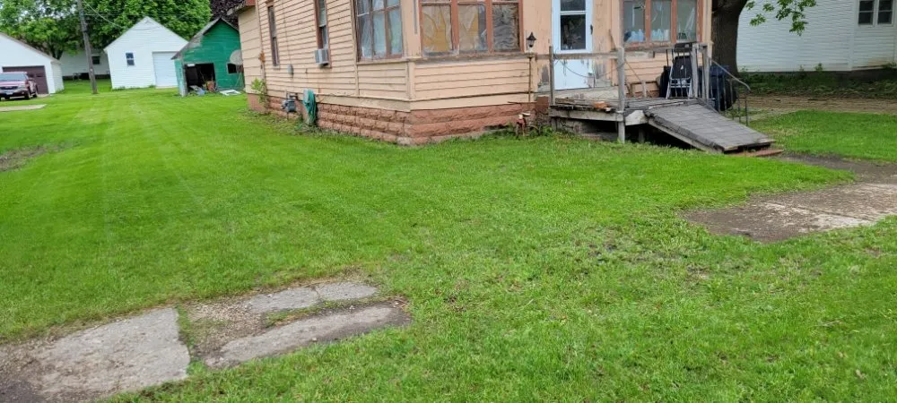 Local outdoor landscaping in Rolfe, IA by Paul  Lawn care & Mobile mechanic