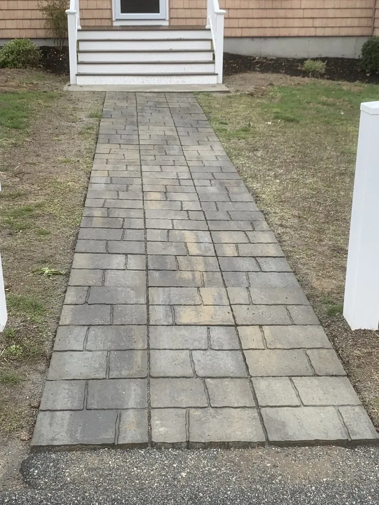 Local garden landscaping experts serving Norton, MA - Paulini Property Care