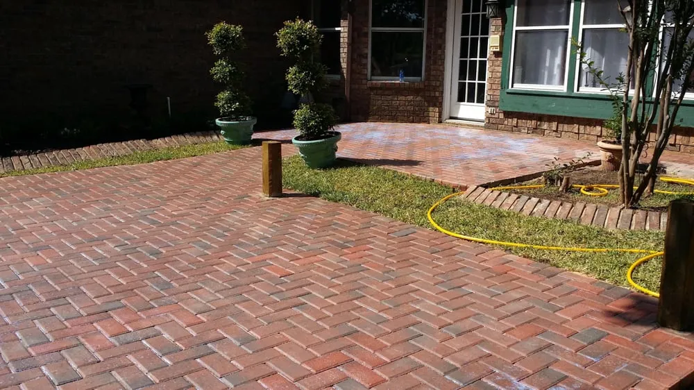 Professional landscaping services for homes in Grapevine, TX by Paulo's Lawn Care & Landscape