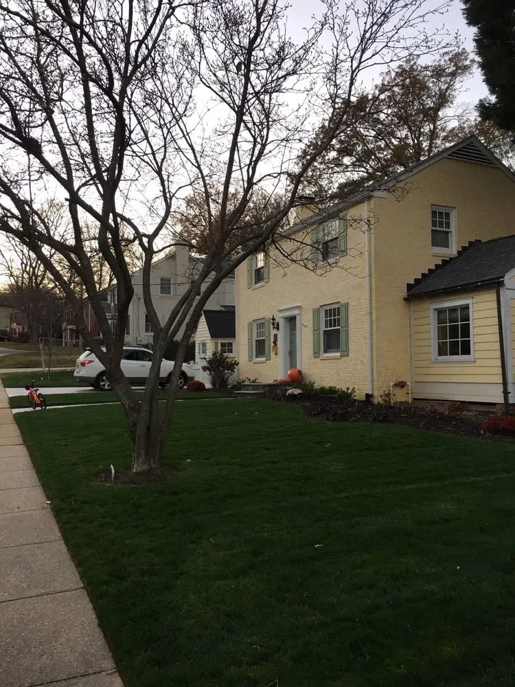 Local residential landscaping experts serving Falls Church, VA - Paul's Best Lawn Service