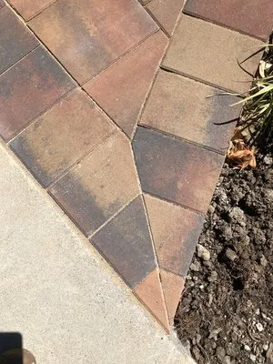 Pauls Custom Landscapes Logo