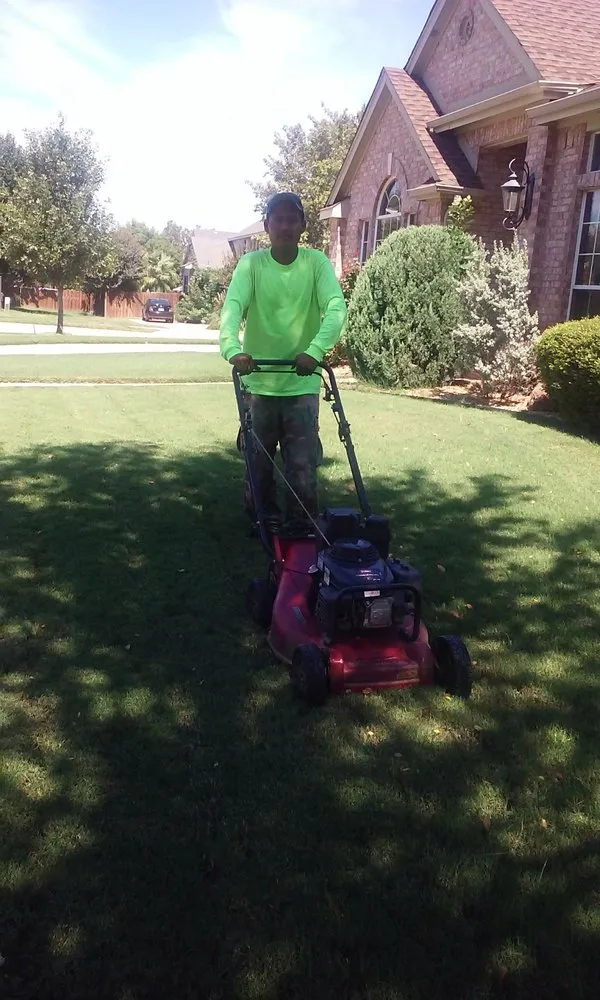 Reliable garden landscaping experts serving Dallas, TX - Paul's Landscape Service