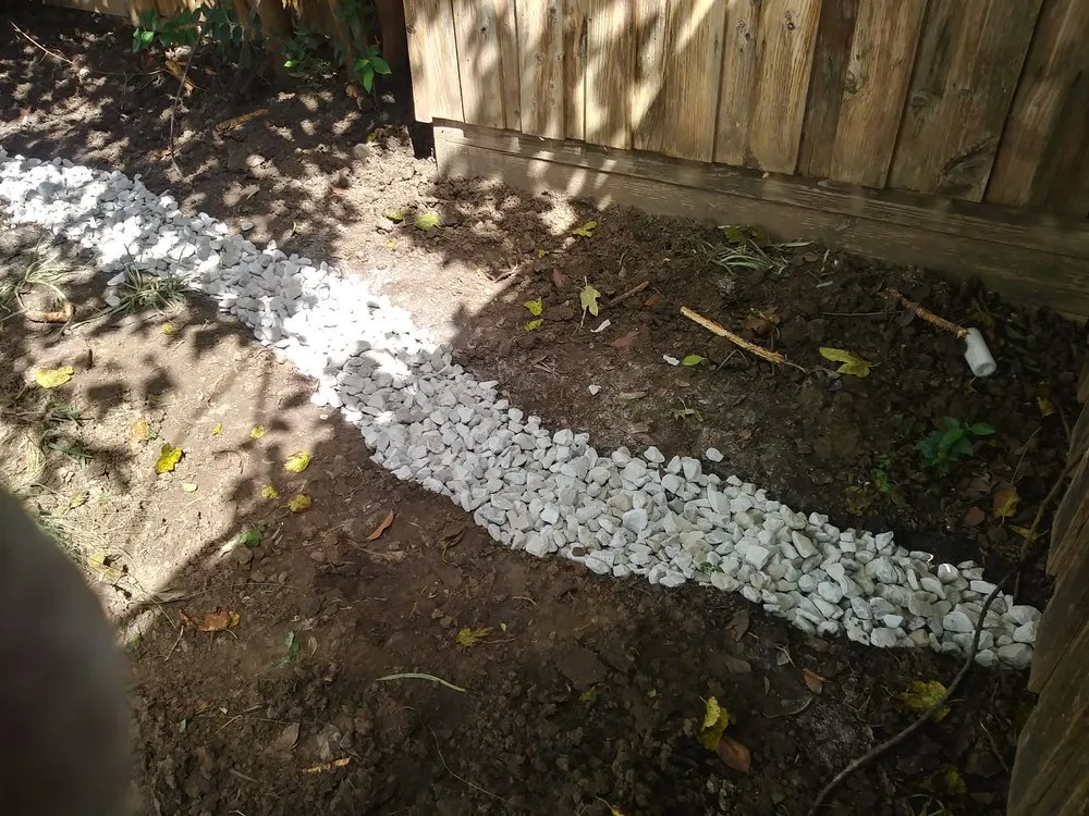 Professional lawn mowing service experts serving Dallas, TX - Paul's Landscape Service