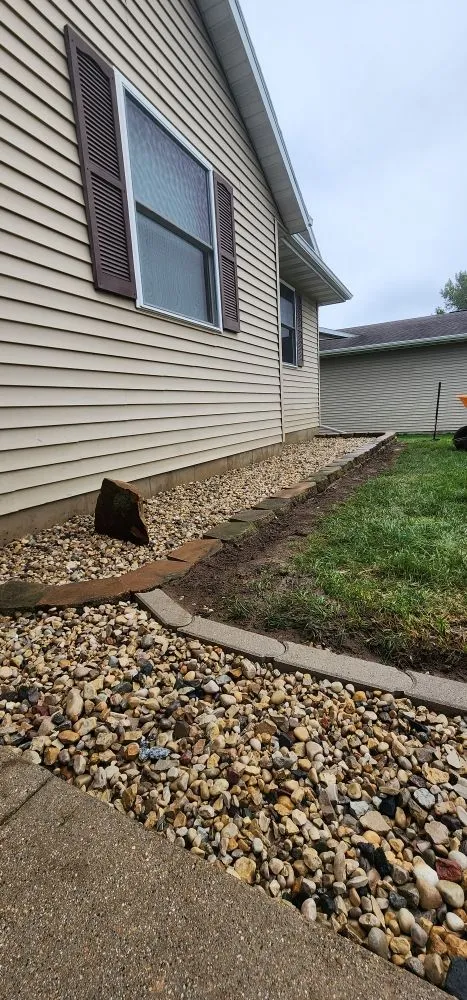 Affordable yard maintenance in Horicon, WI by Paul's Lawn & Landscaping