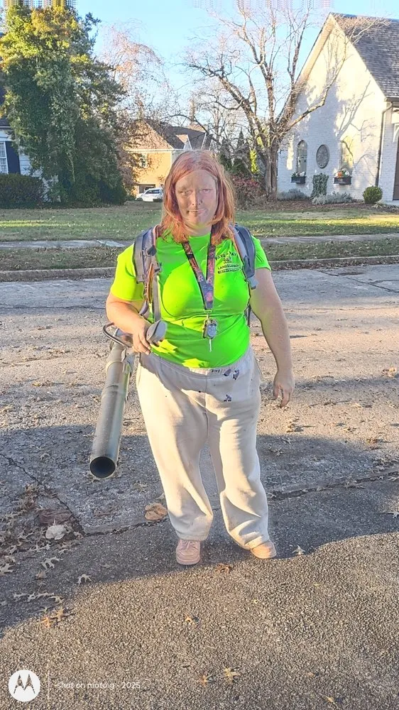 Affordable outdoor landscaping for year-round maintenance in Mount Carmel, TN by Pave a way & landscaping