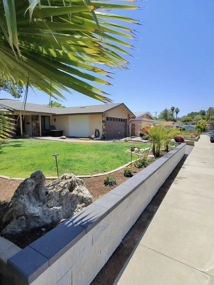 Top-rated garden landscaping for beautiful yards in San Fernando Valley, CA by Pave It Landscape