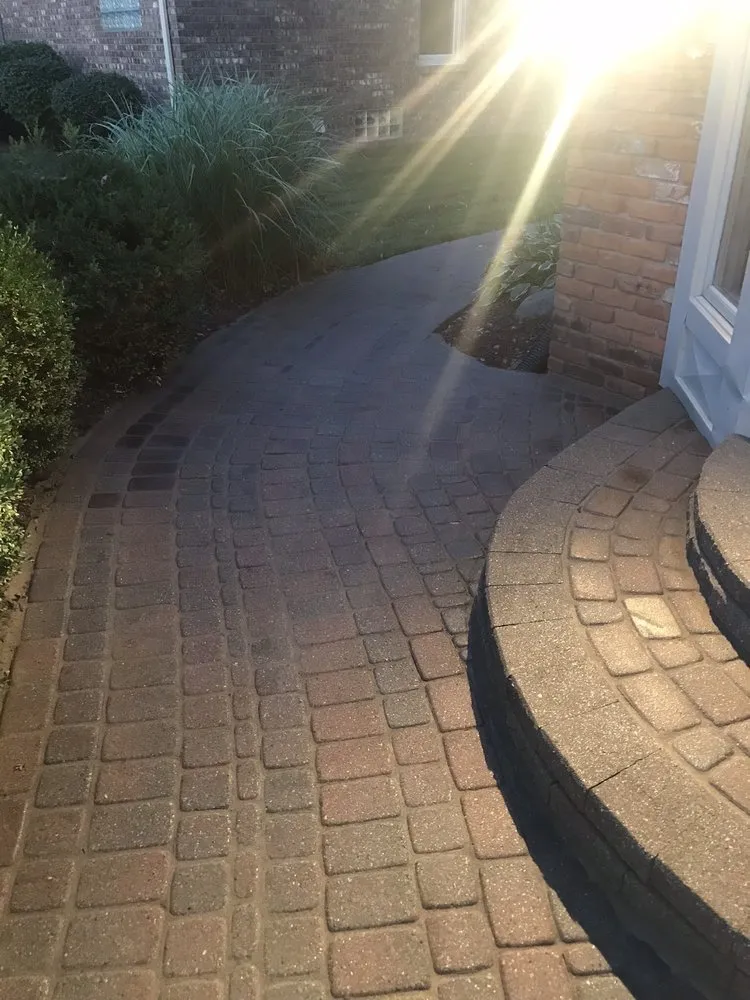 Affordable lawn mowing service in Macomb, MI - Paverfix Pros