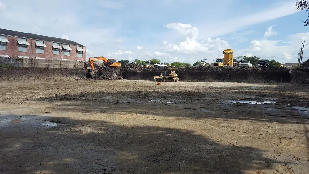 Affordable lawn mowing service experts serving Houston, TX - Paverock