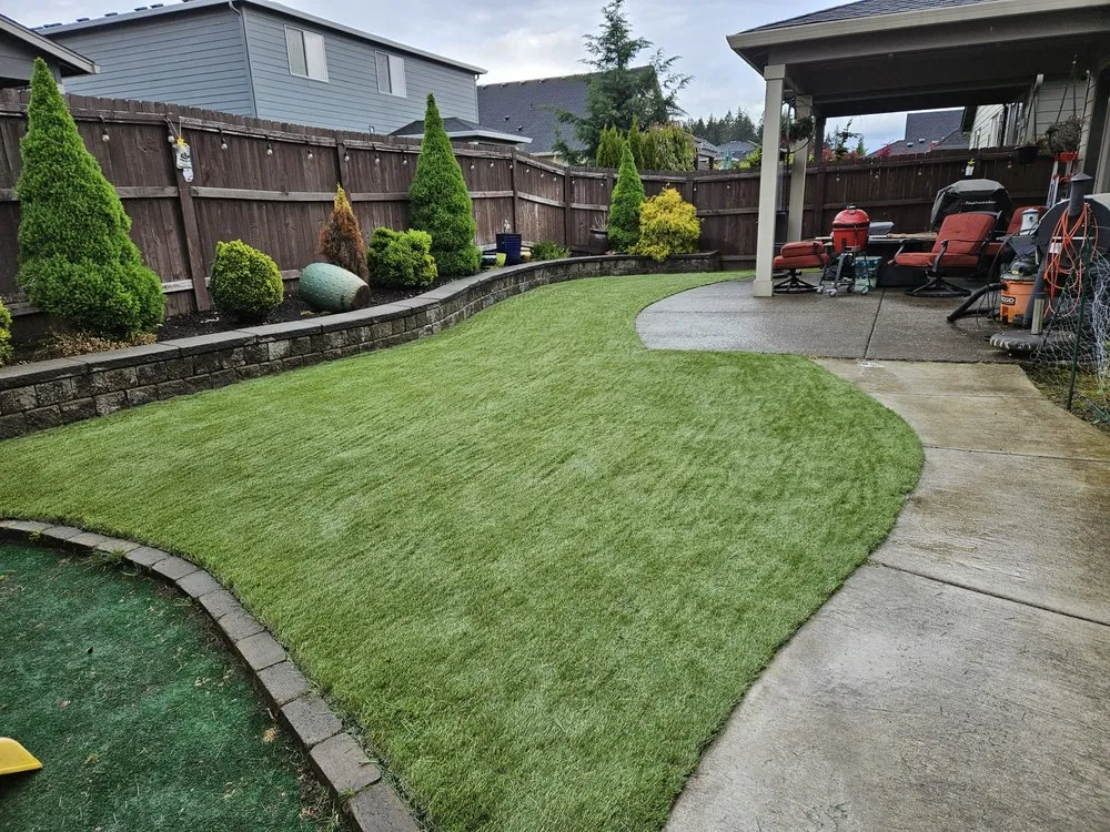 Custom outdoor landscaping in St. Helens, OR - Pavers Arts