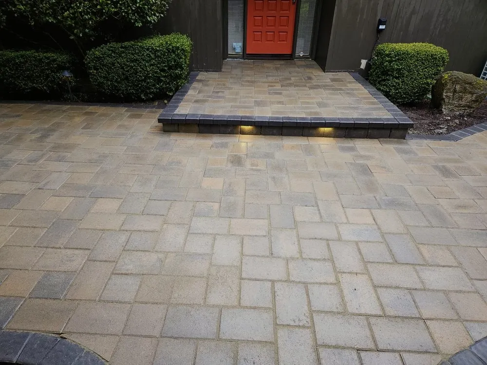 Expert yard maintenance with custom design in St. Helens, OR by Pavers Arts
