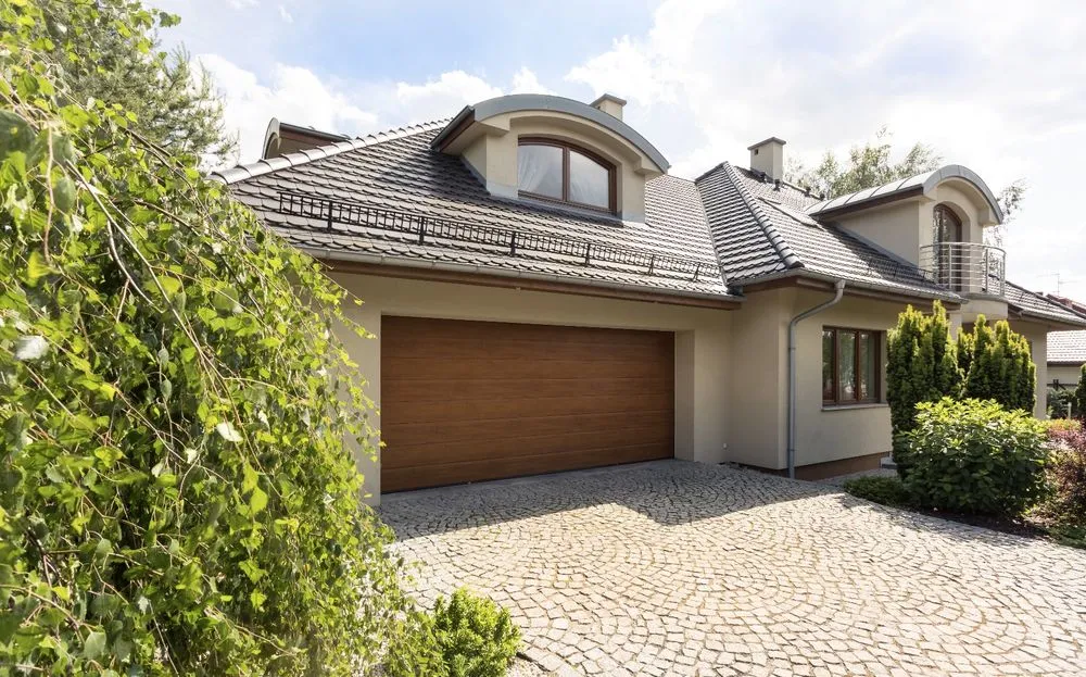 Custom residential landscaping in Orlando, FL - Pavers Orlando