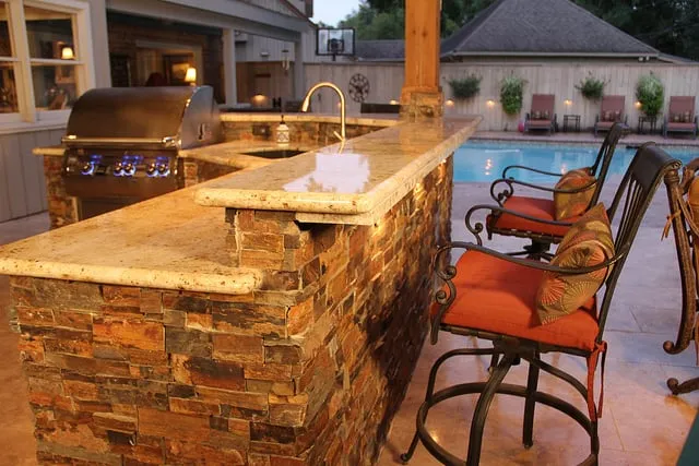 Local yard maintenance in Charleston, SC by PaverScape