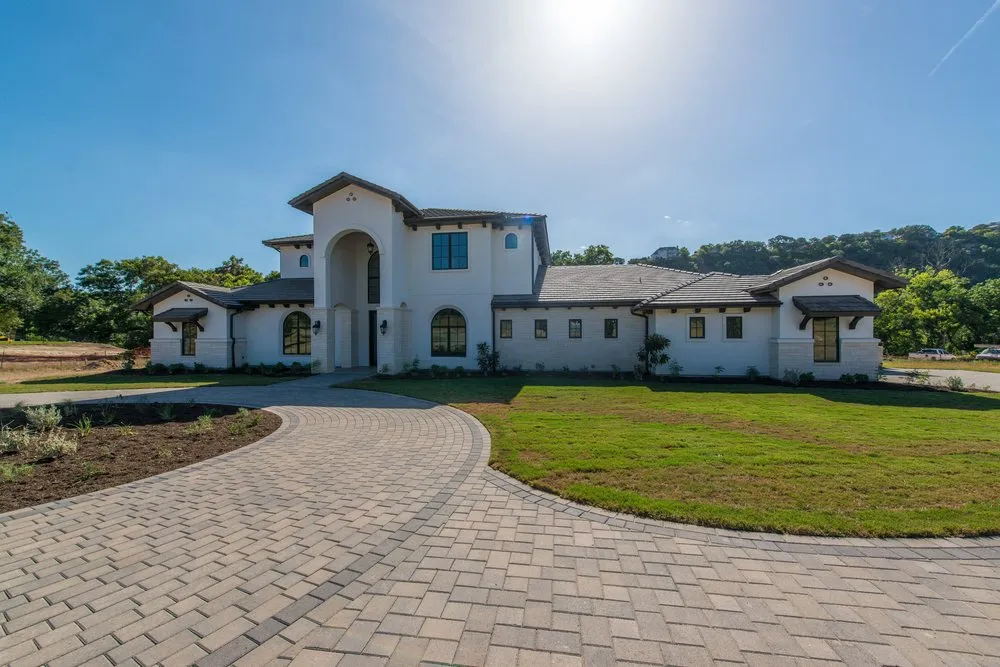 Custom landscaping services in Austin, TX - Pavescape