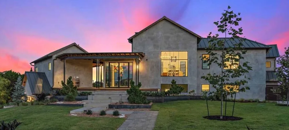 Custom landscaping services in Austin, TX - Pavescape