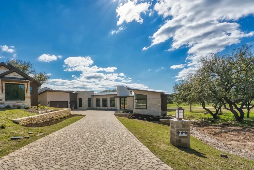 Professional landscape design experts serving Austin, TX - Pavescape