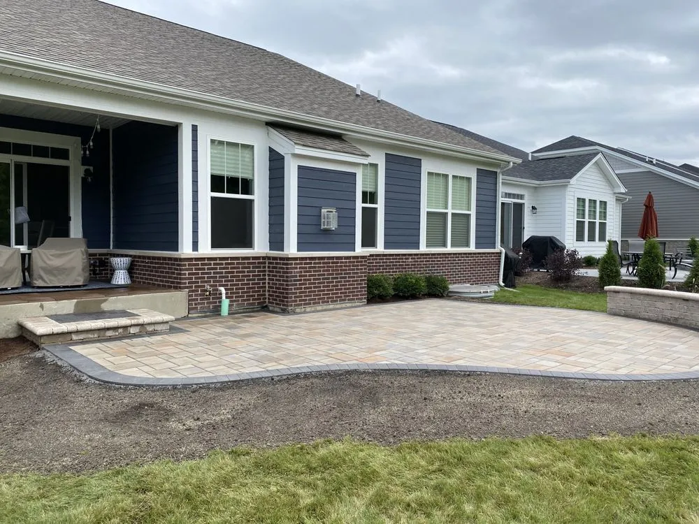Expert landscape installation in Des Plaines, IL - Pavestone Brick Paving