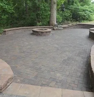 Professional yard maintenance in Chapel Hill, NC - Paving Pros