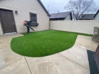 Reliable landscaping services experts serving Chicago, IL - Paw Turf Pros