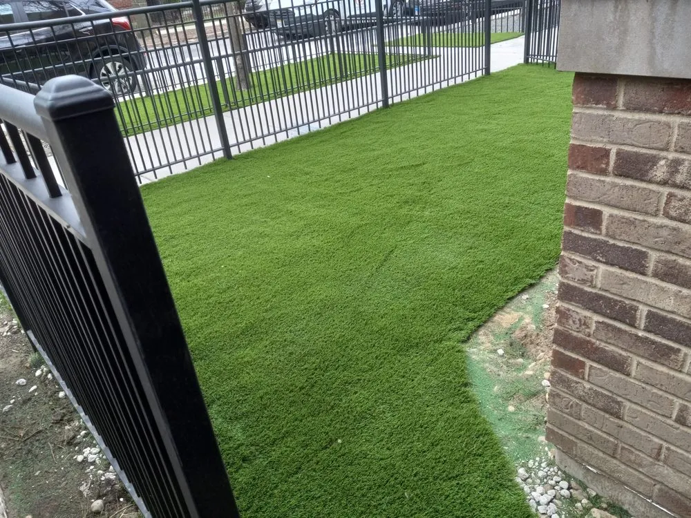 Top-rated yard maintenance in Chicago, IL - Paw Turf Pros