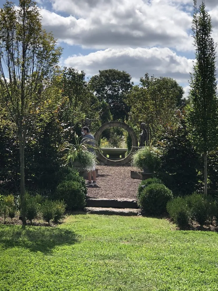 Custom yard maintenance near you in New Hope, PA by Paxson Hill Farms