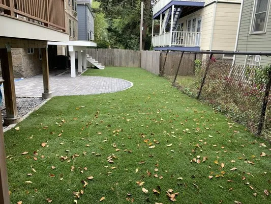 Payakan Landscaping & Construction Logo