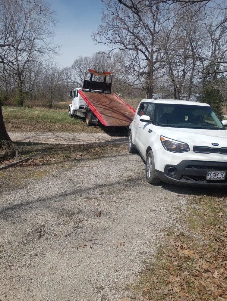 Trusted garden landscaping experts serving Verona, MO - Payne in the Kneck Towing