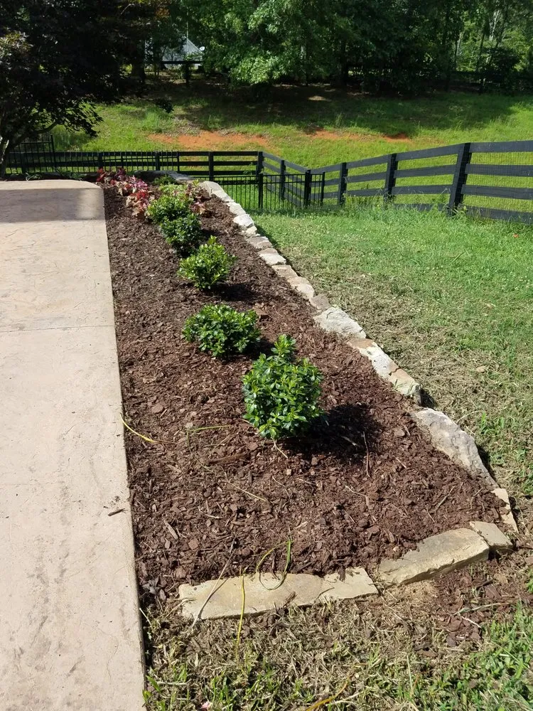 Local yard maintenance in Powder Springs, GA - Payson Garden Consulting
